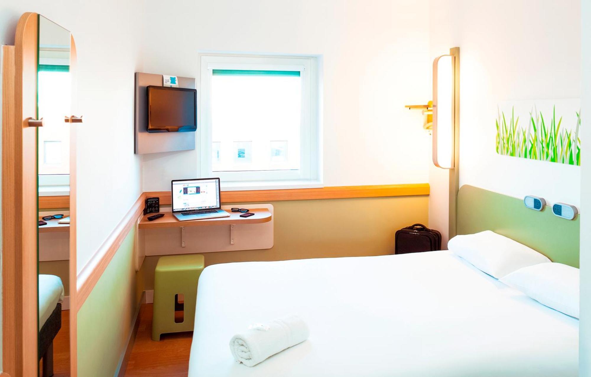 Ibis Budget Portsmouth Esterno foto
