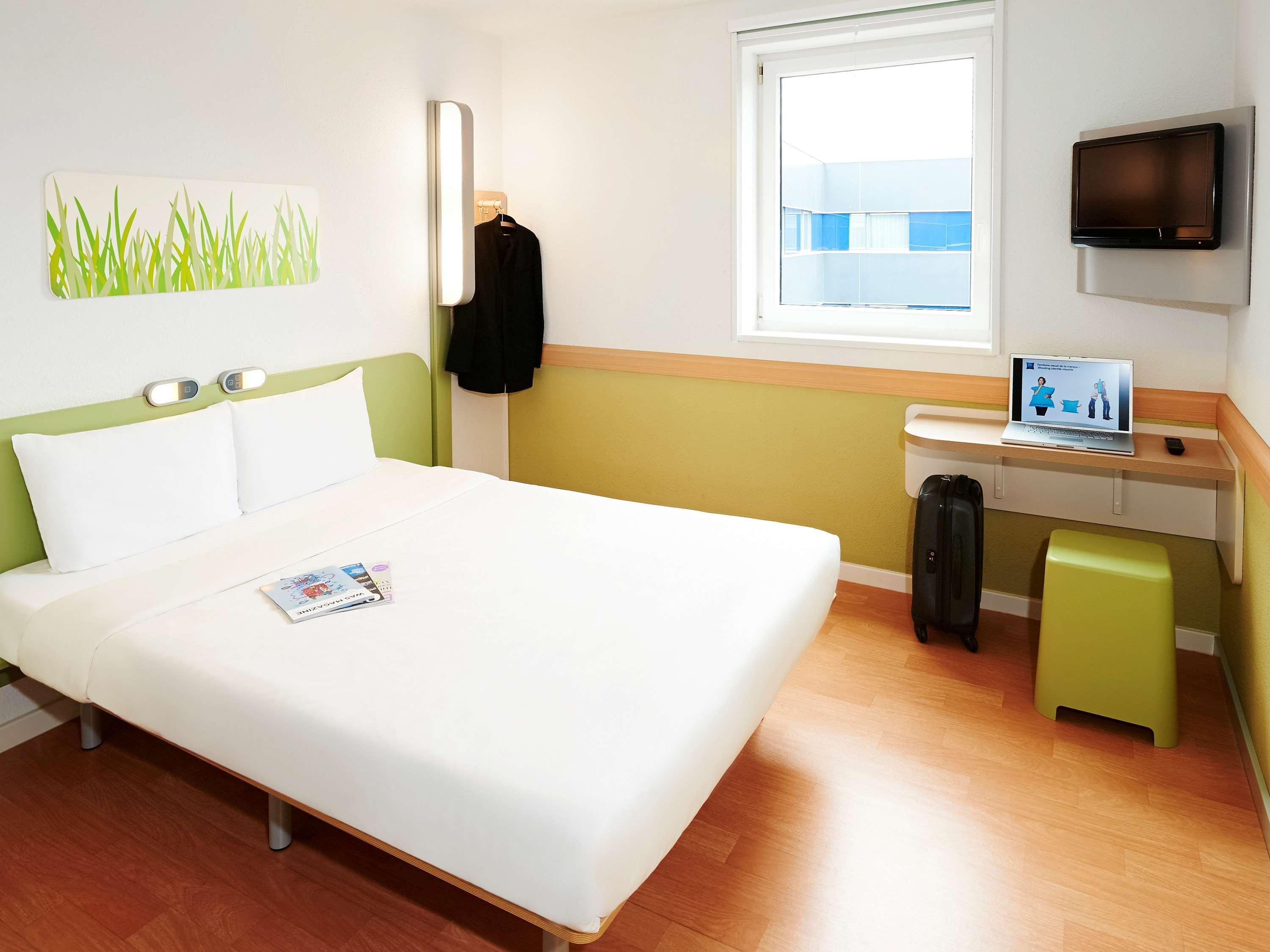 Ibis Budget Portsmouth Esterno foto