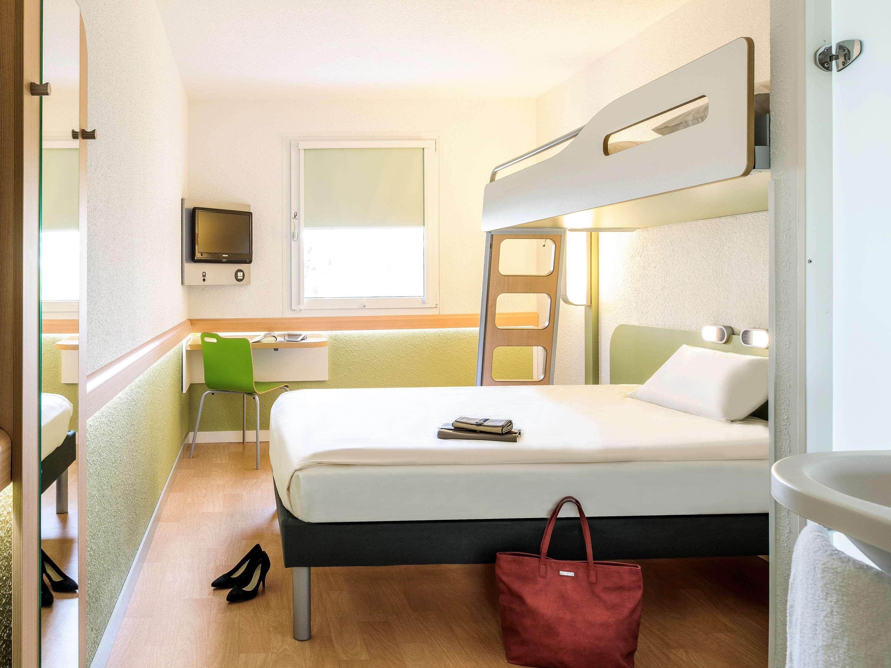 Ibis Budget Portsmouth Esterno foto