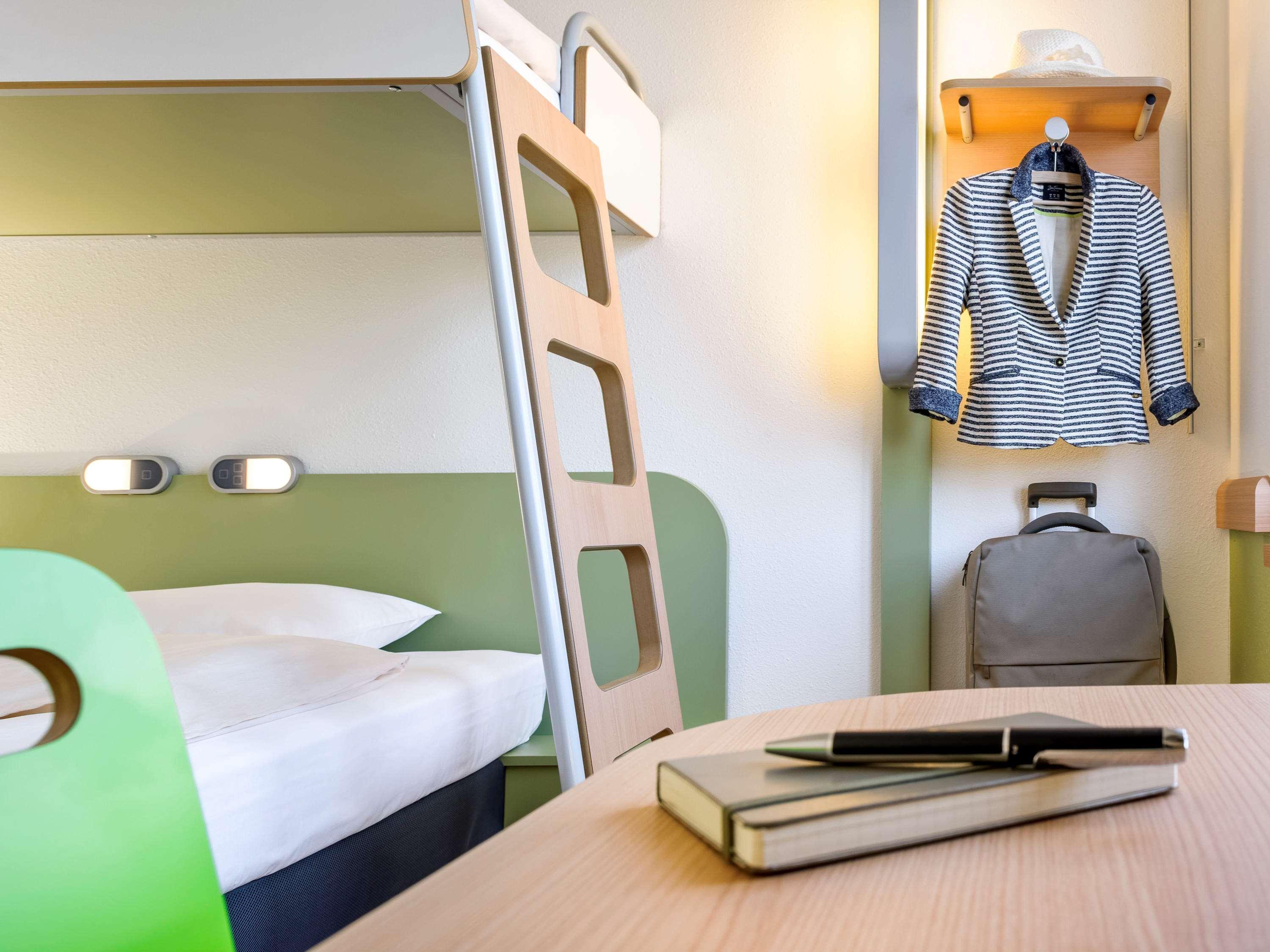Ibis Budget Portsmouth Esterno foto