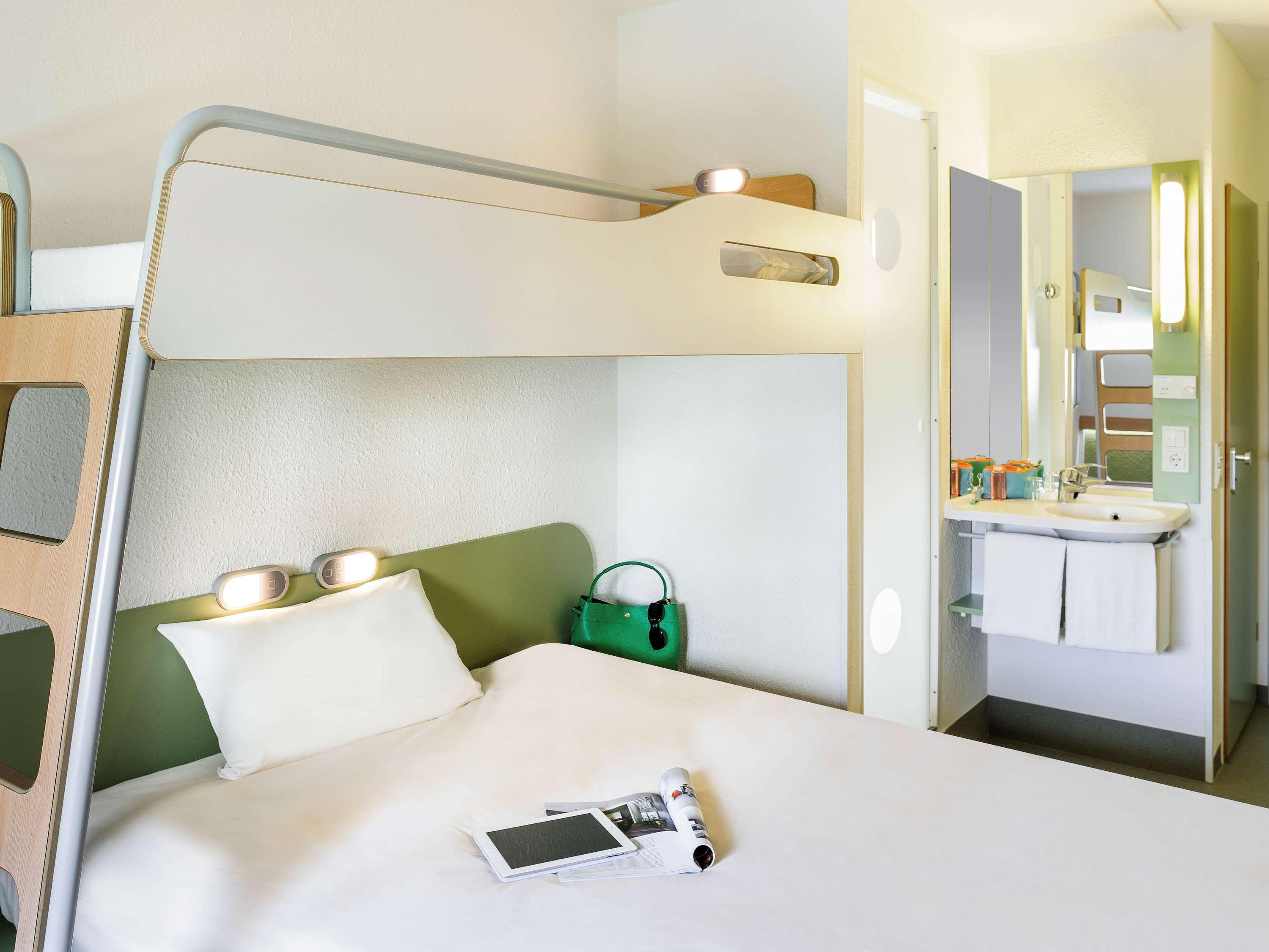 Ibis Budget Portsmouth Esterno foto