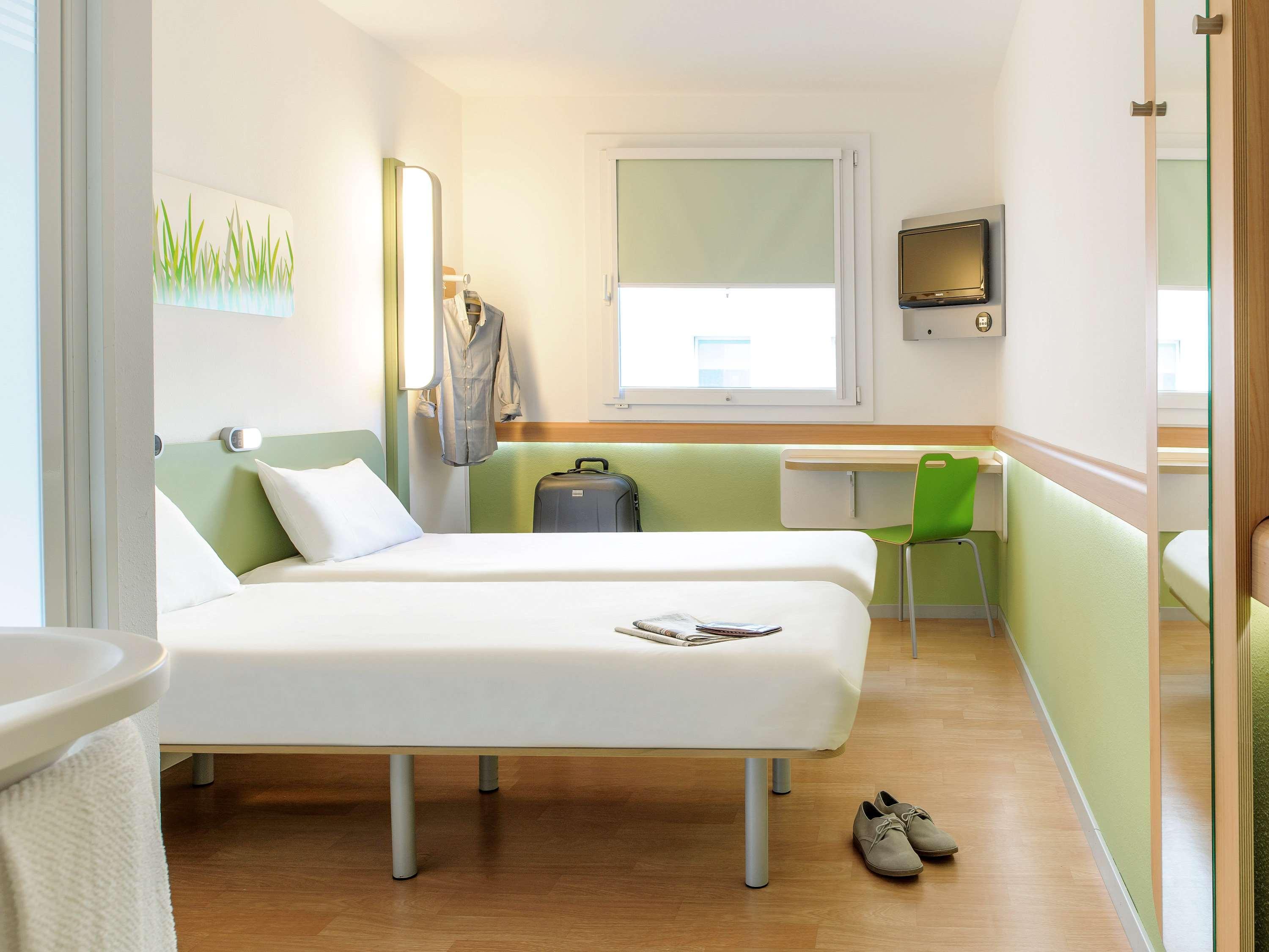 Ibis Budget Portsmouth Esterno foto