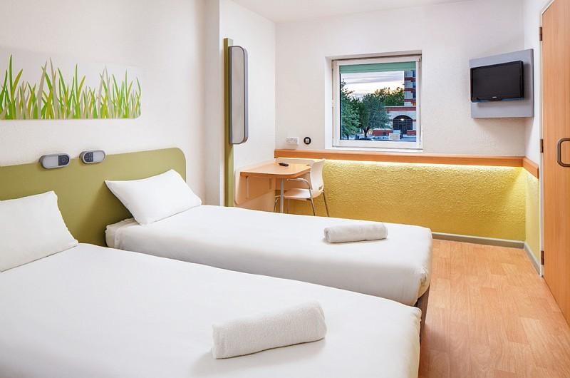 Ibis Budget Portsmouth Esterno foto