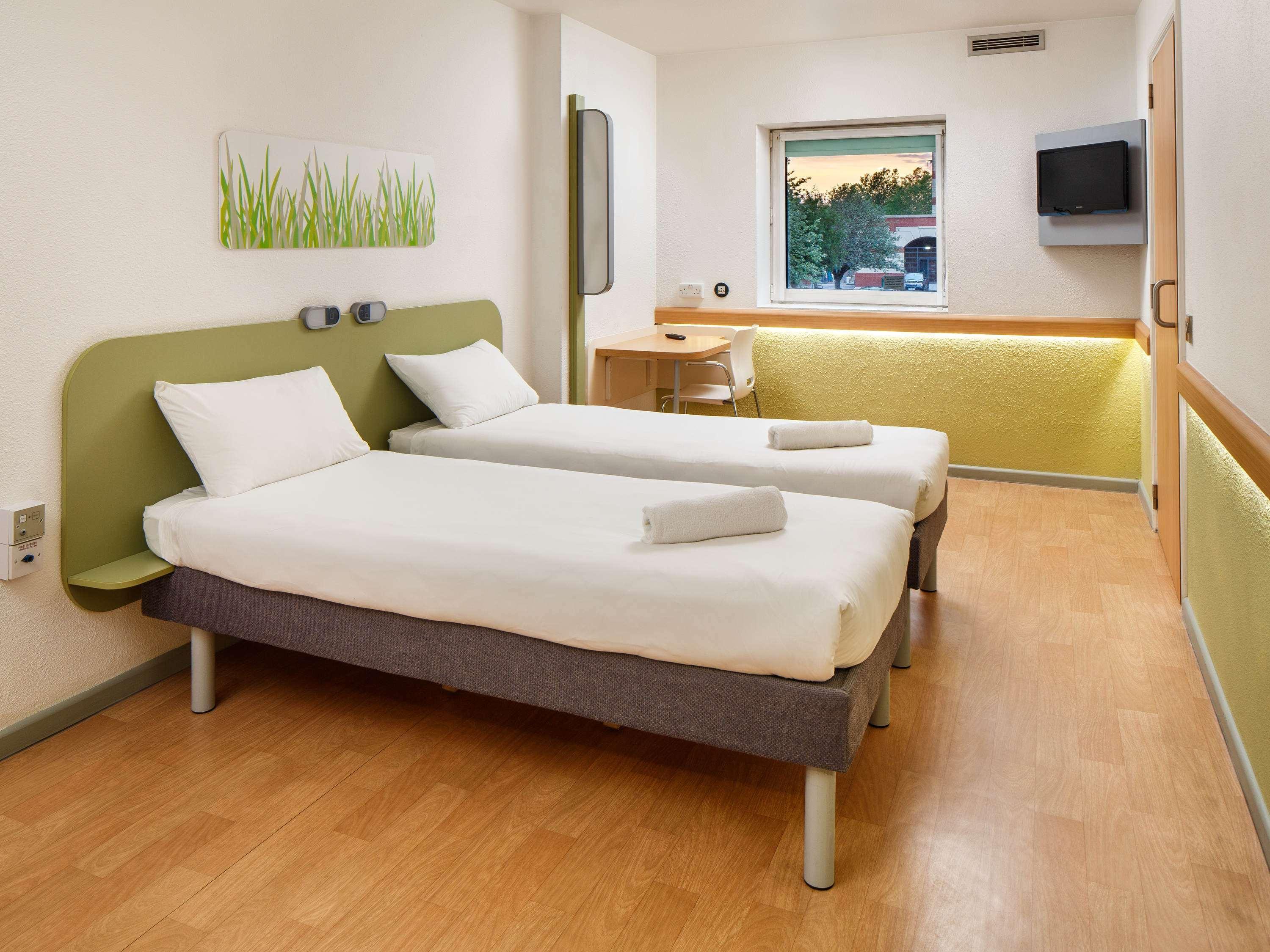 Ibis Budget Portsmouth Esterno foto