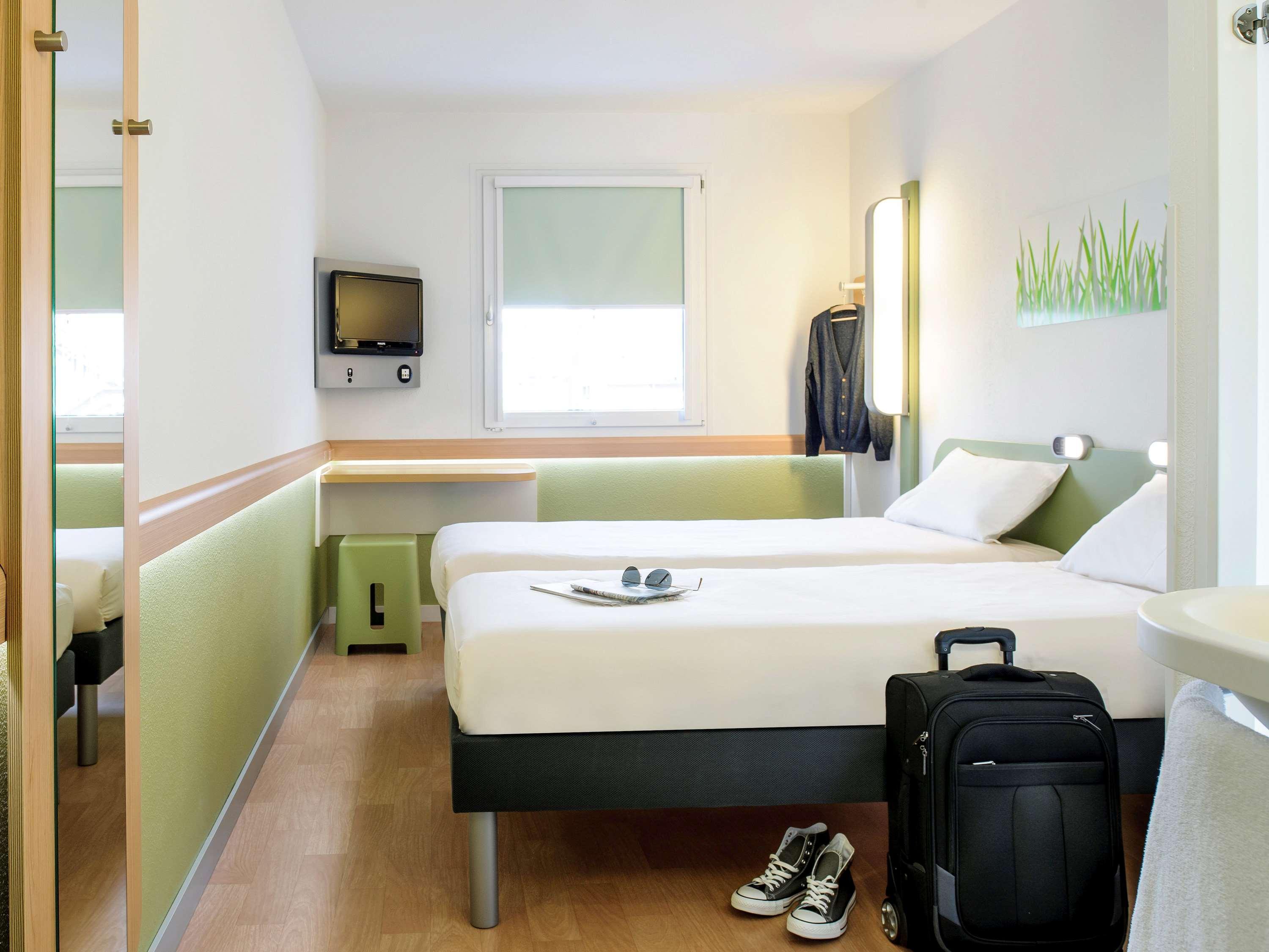 Ibis Budget Portsmouth Esterno foto