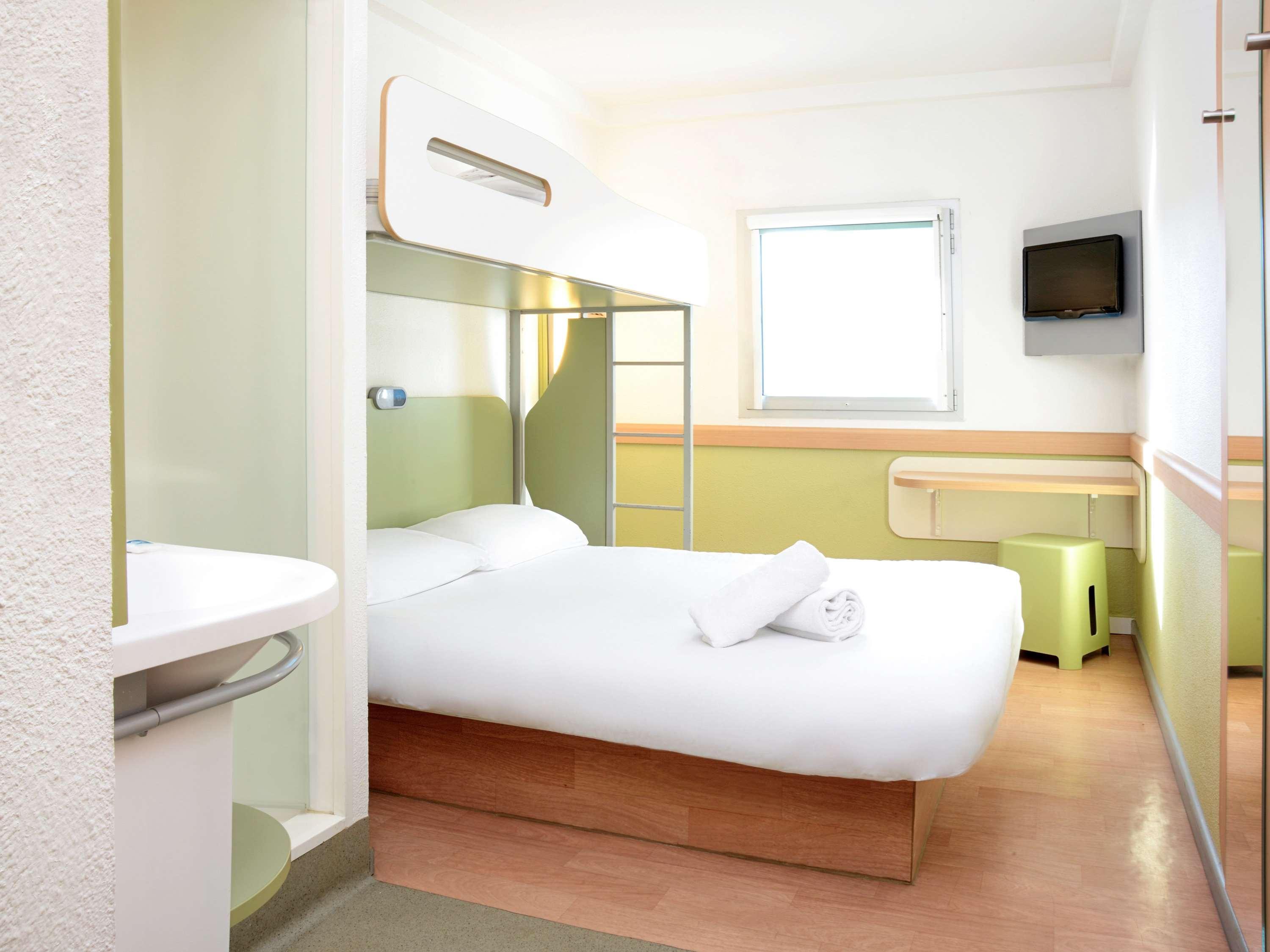 Ibis Budget Portsmouth Esterno foto