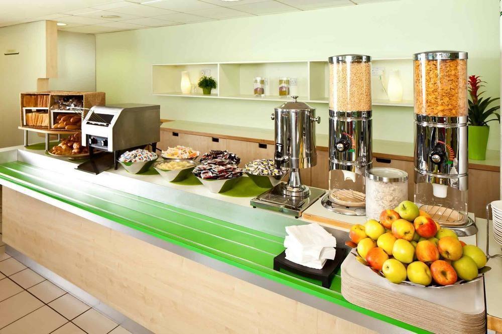 Ibis Budget Portsmouth Esterno foto