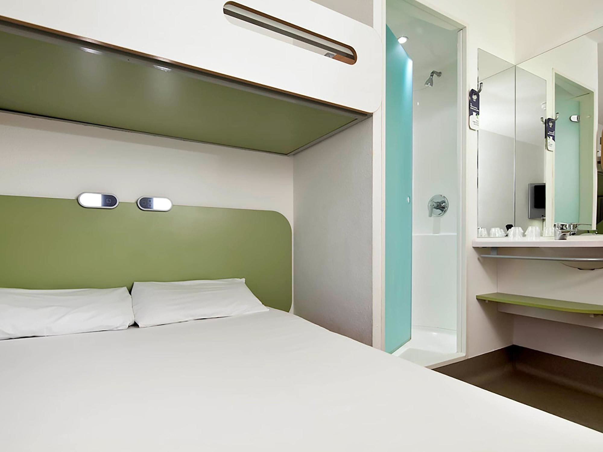 Ibis Budget Portsmouth Esterno foto